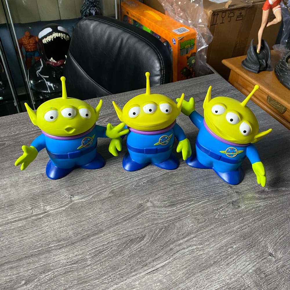 Toy Story - Space Aliens Signature Collection 5” Action Figure 3-Pack